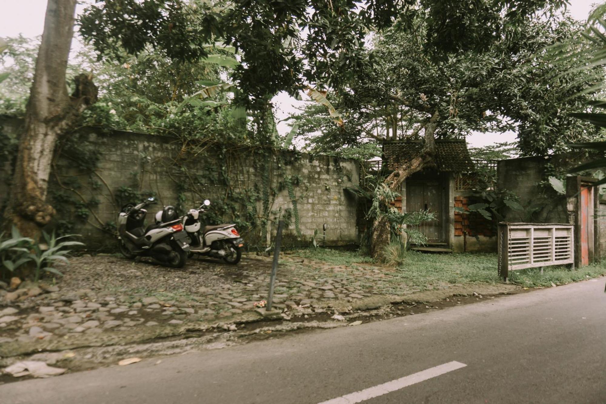 West Room At Semadi Living Sukawati  Luaran gambar
